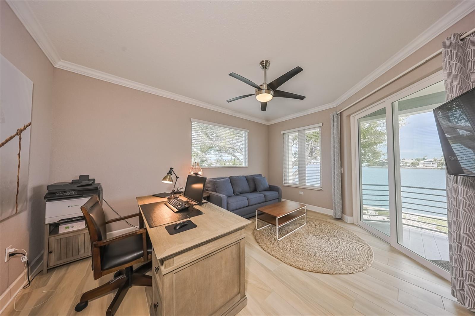 LONE PALM BEACH 1ST ADD - Residential