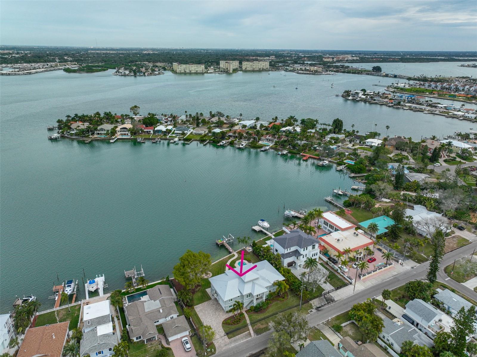 LONE PALM BEACH 1ST ADD - Residential