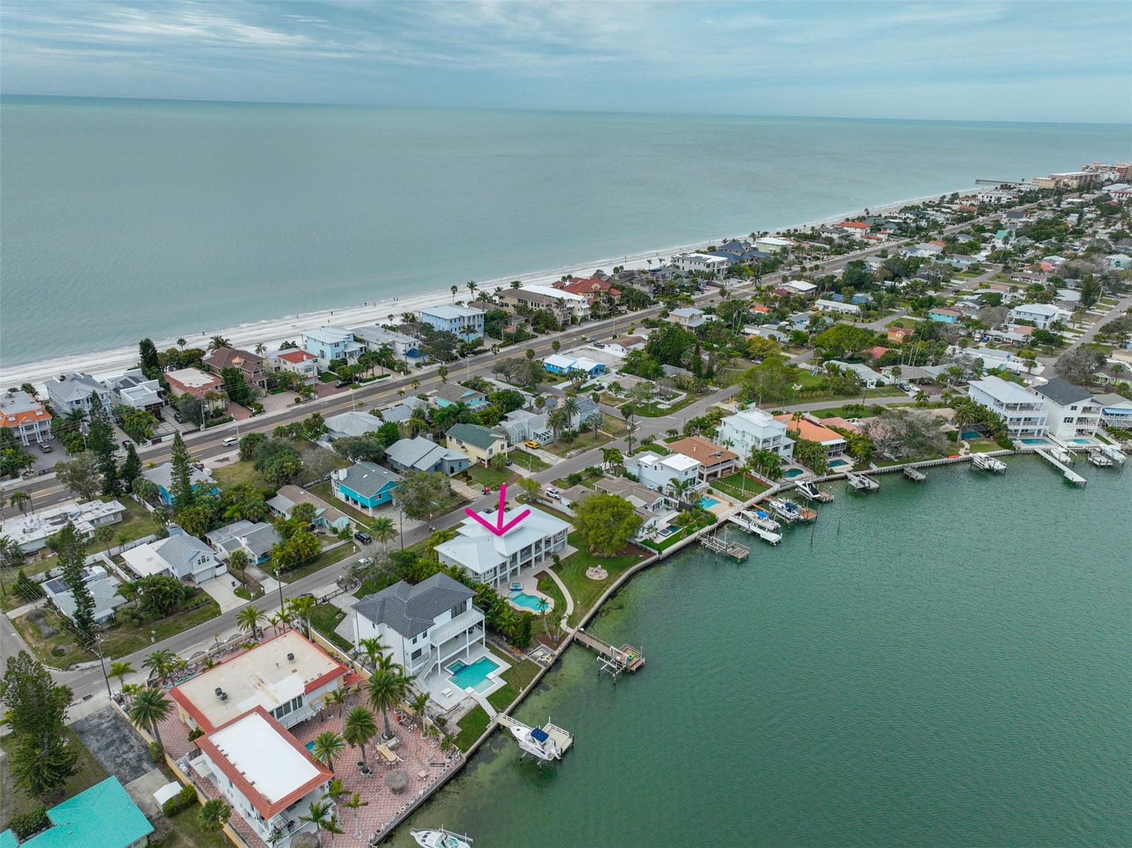 LONE PALM BEACH 1ST ADD - Residential