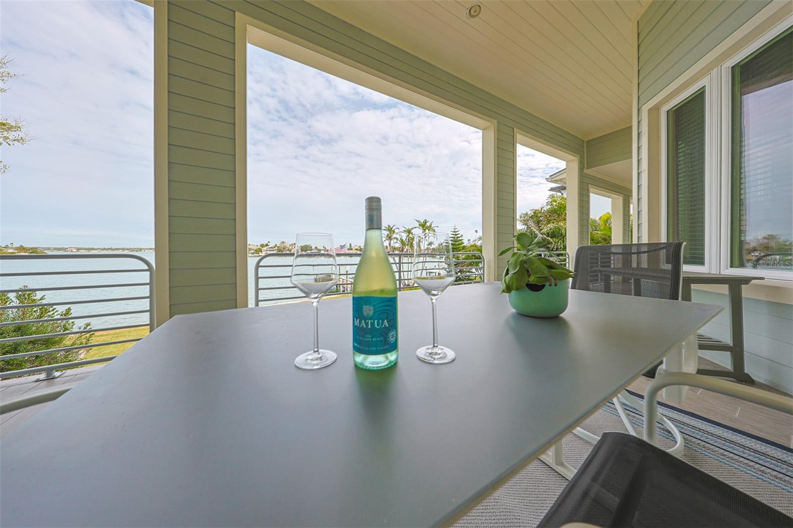 LONE PALM BEACH 1ST ADD - Residential