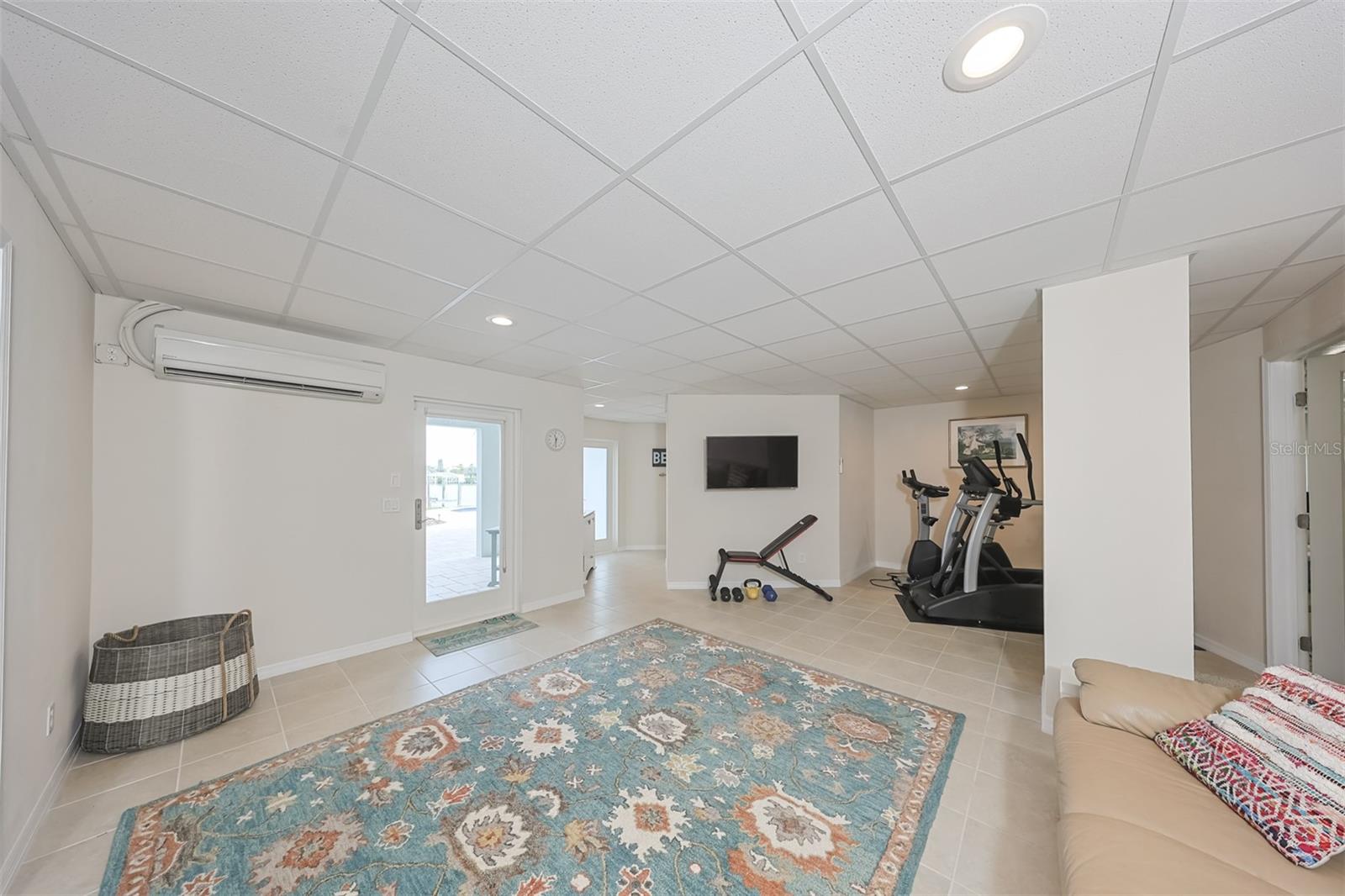 LONE PALM BEACH 1ST ADD - Residential