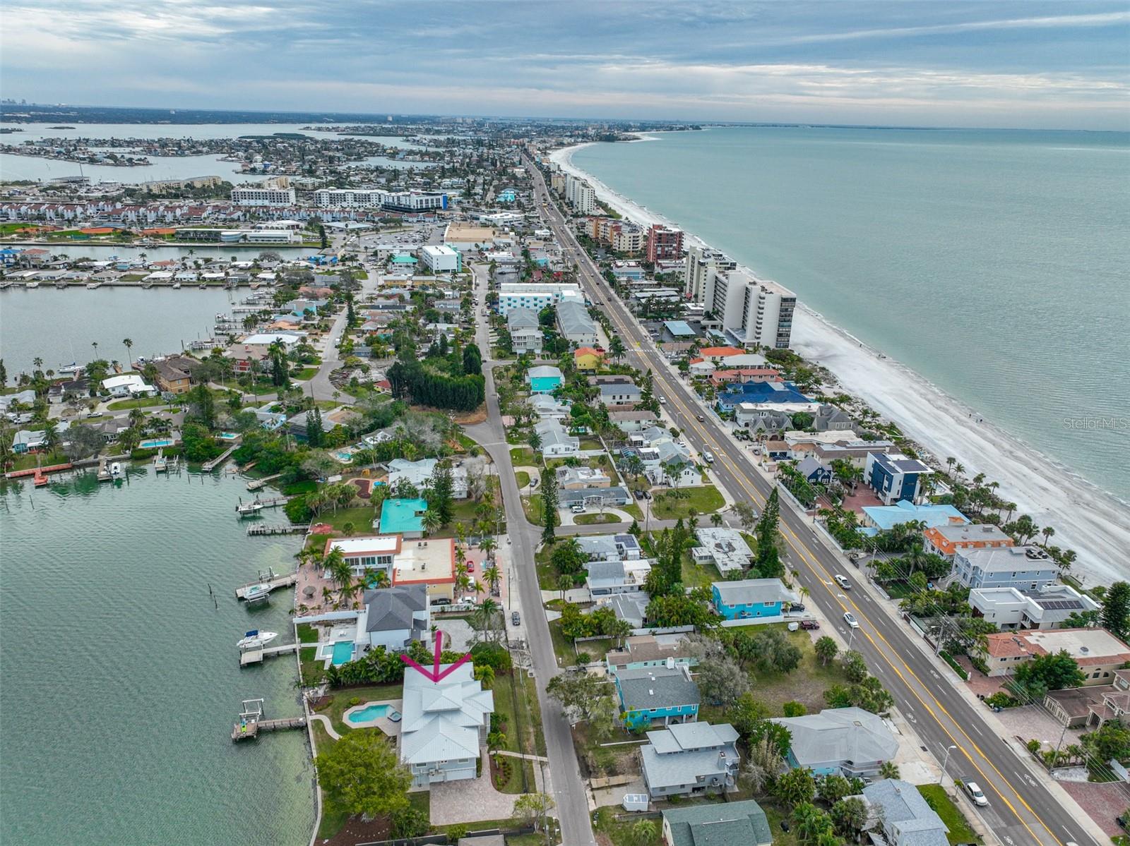 LONE PALM BEACH 1ST ADD - Residential