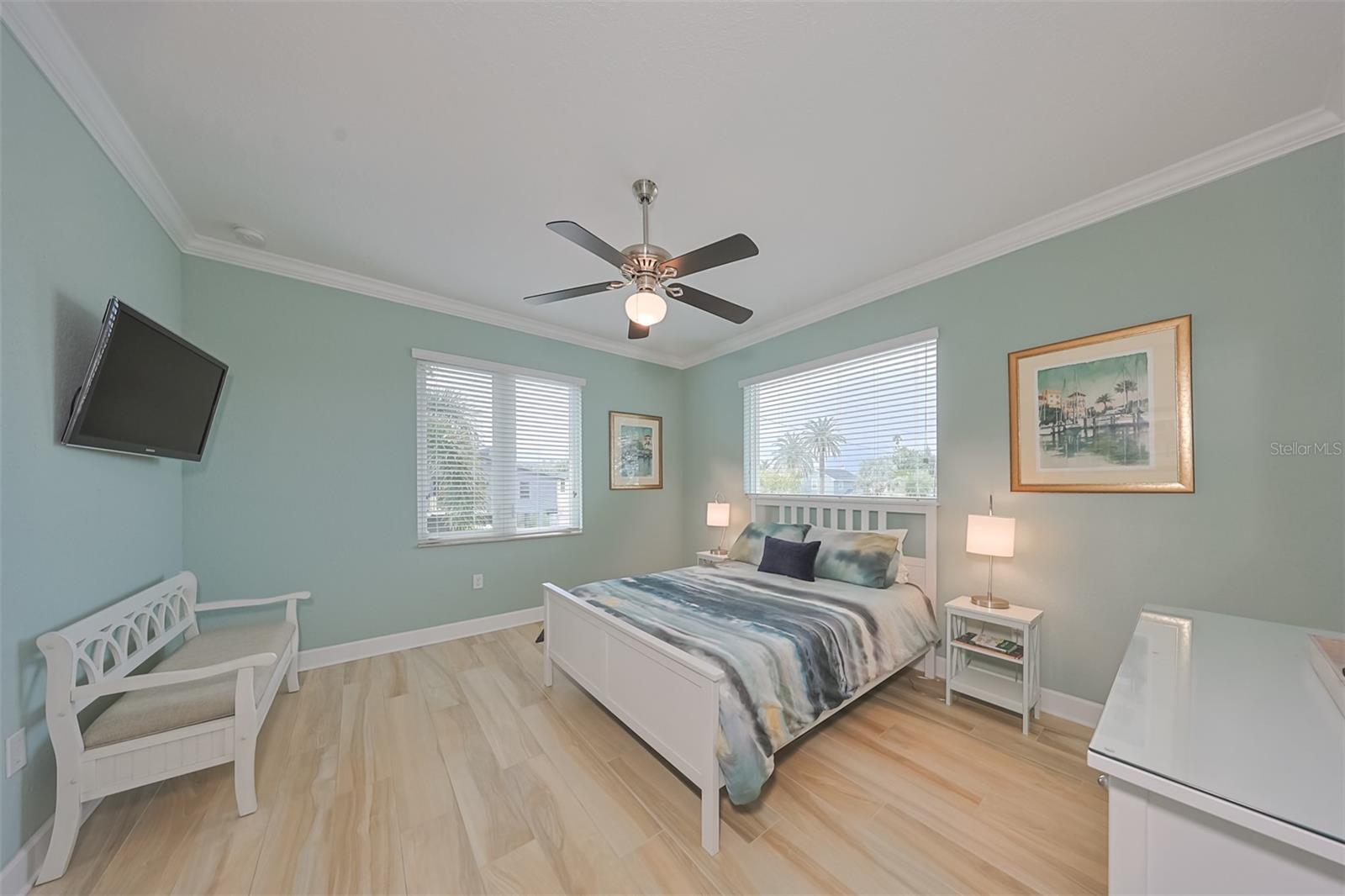 LONE PALM BEACH 1ST ADD - Residential