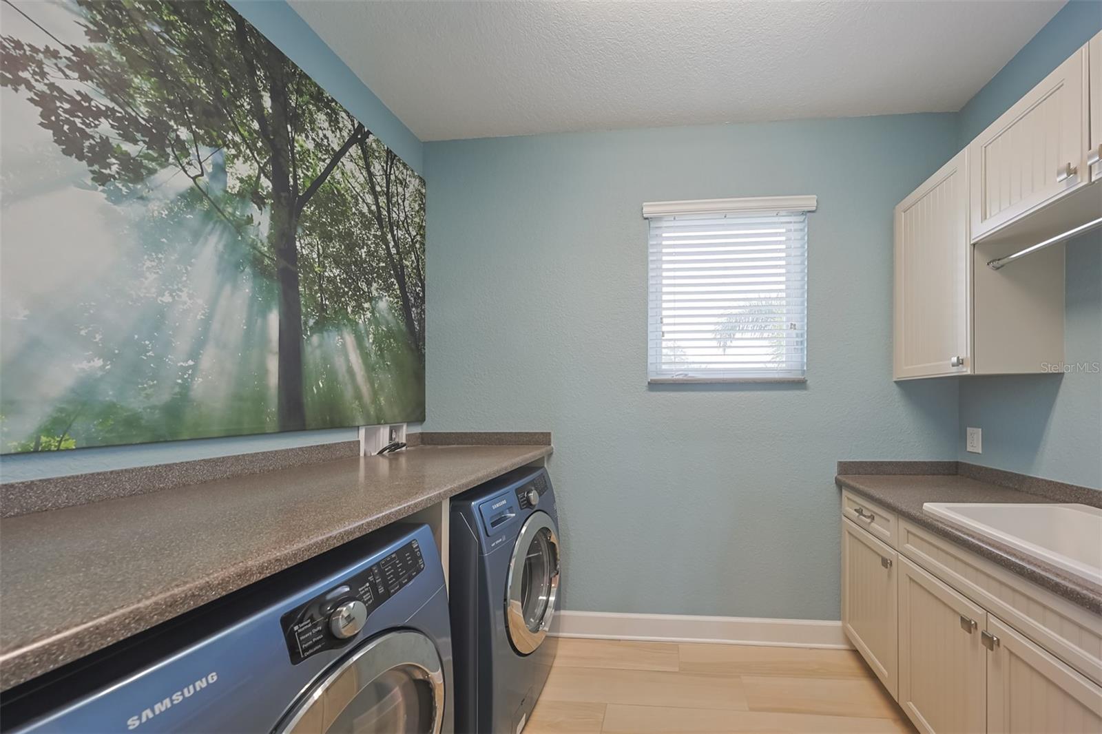 LONE PALM BEACH 1ST ADD - Residential