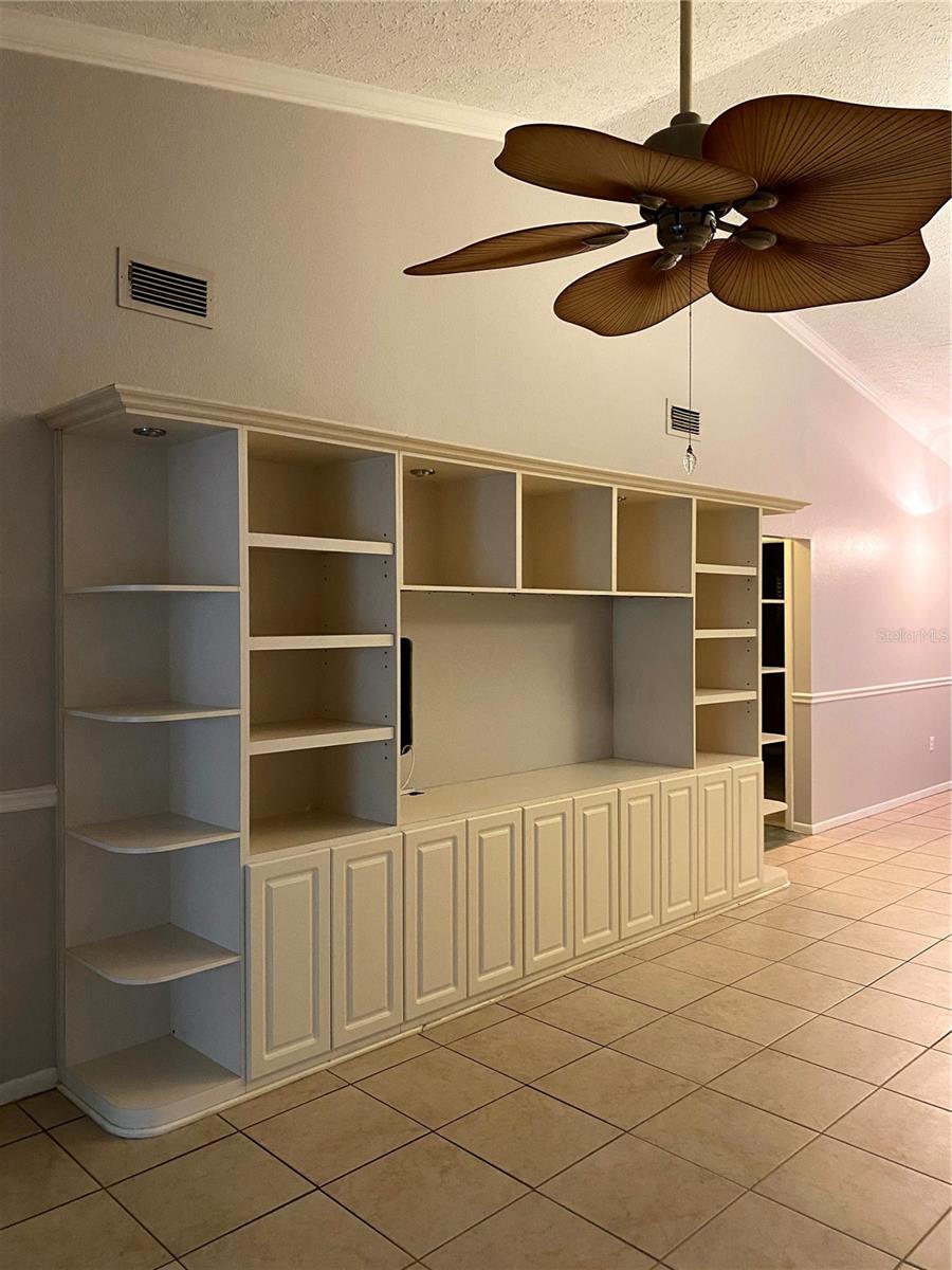 FOREST LAKE CONDO - Residential Lease