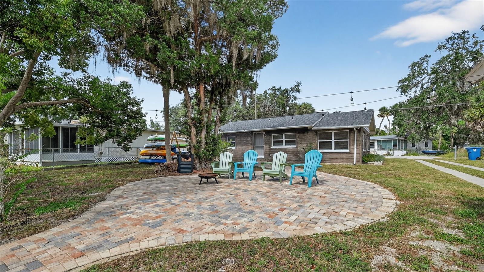 WEEKI WACHEE GARDENS ADD - Residential