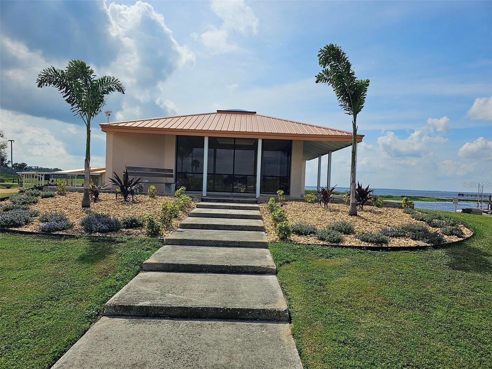 INDIAN LAKE ESTATES - Land