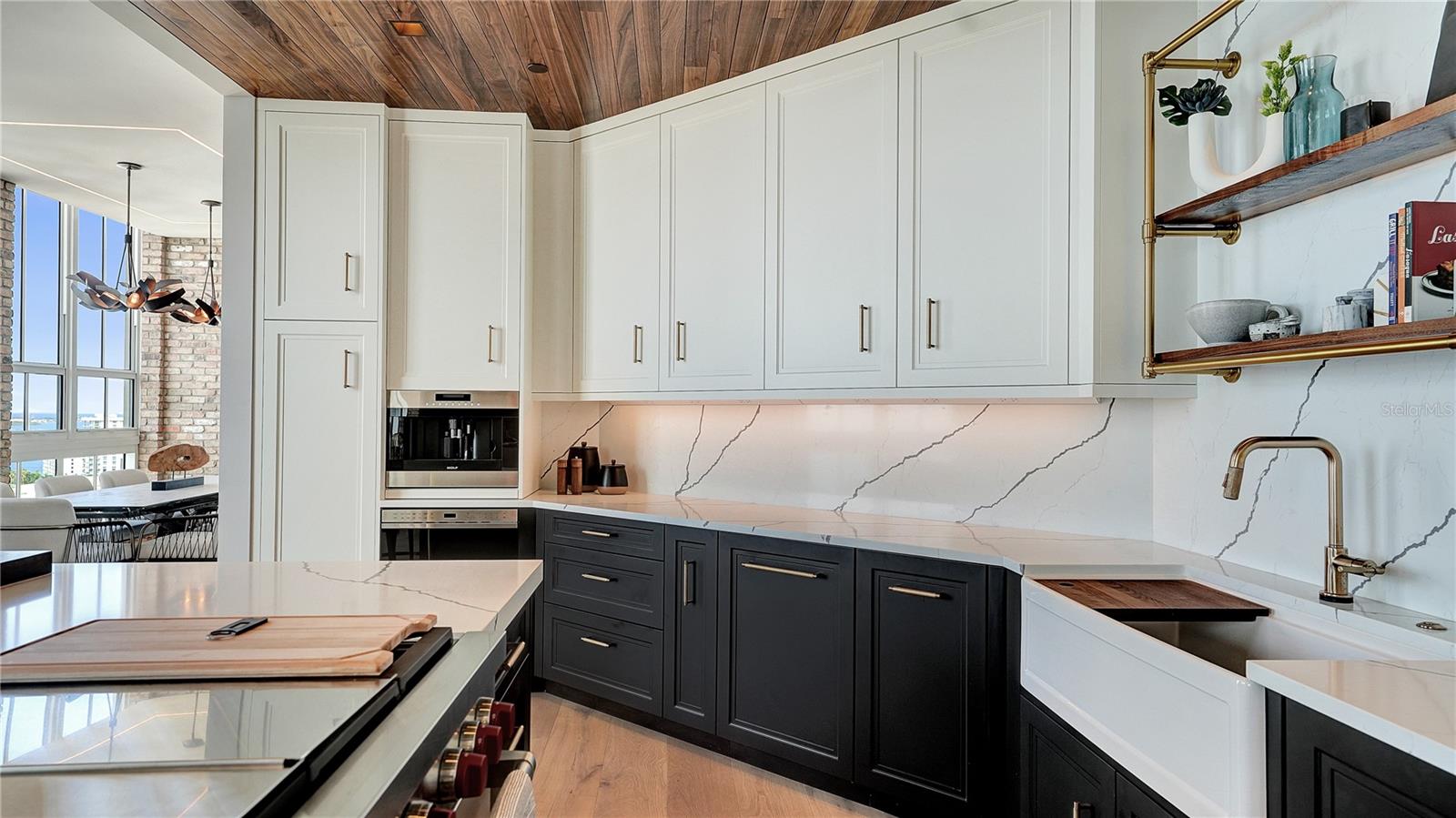 1350 MAIN RESIDENTIAL - Residential