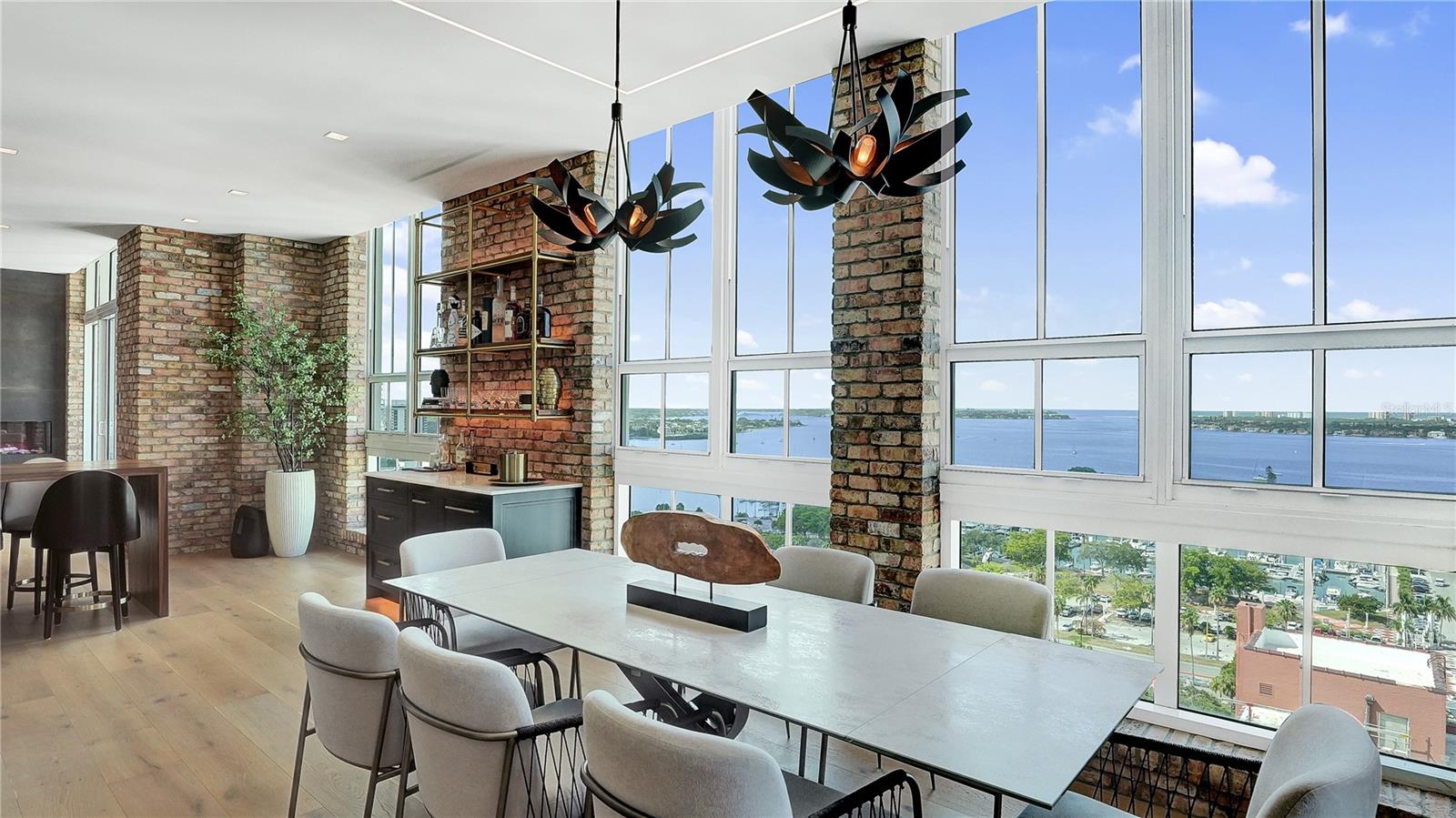 1350 MAIN RESIDENTIAL - Residential