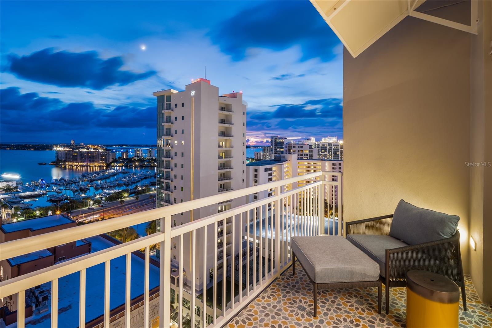 1350 MAIN RESIDENTIAL - Residential