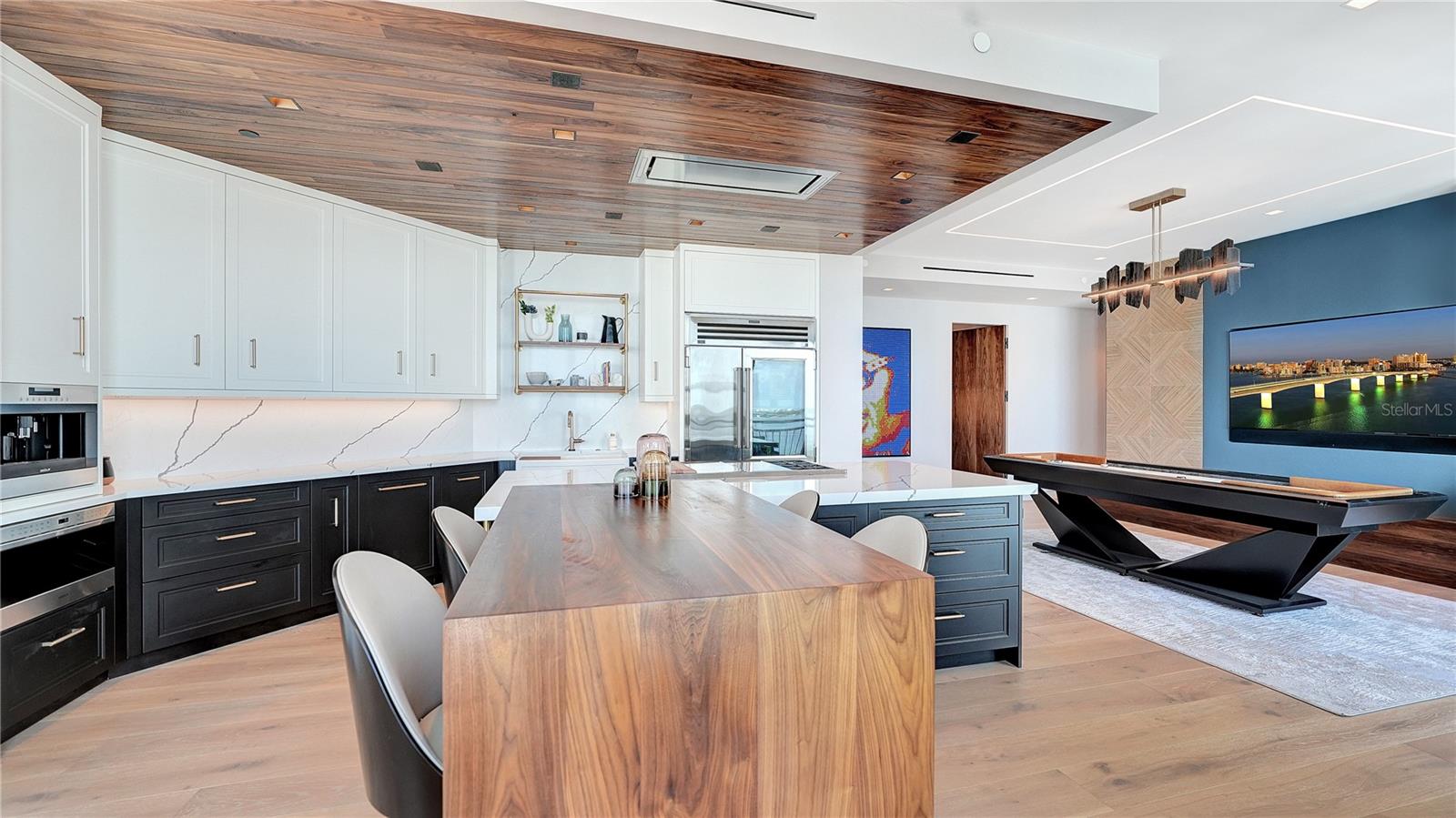 1350 MAIN RESIDENTIAL - Residential