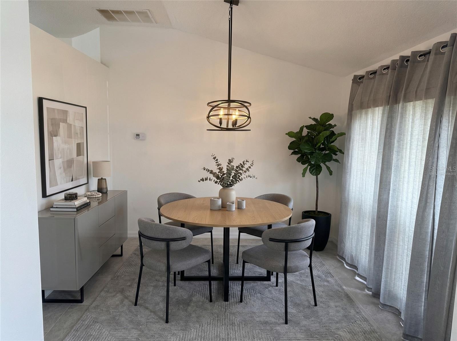 BREEZEWOOD PARK UNIT 08 - Residential Lease