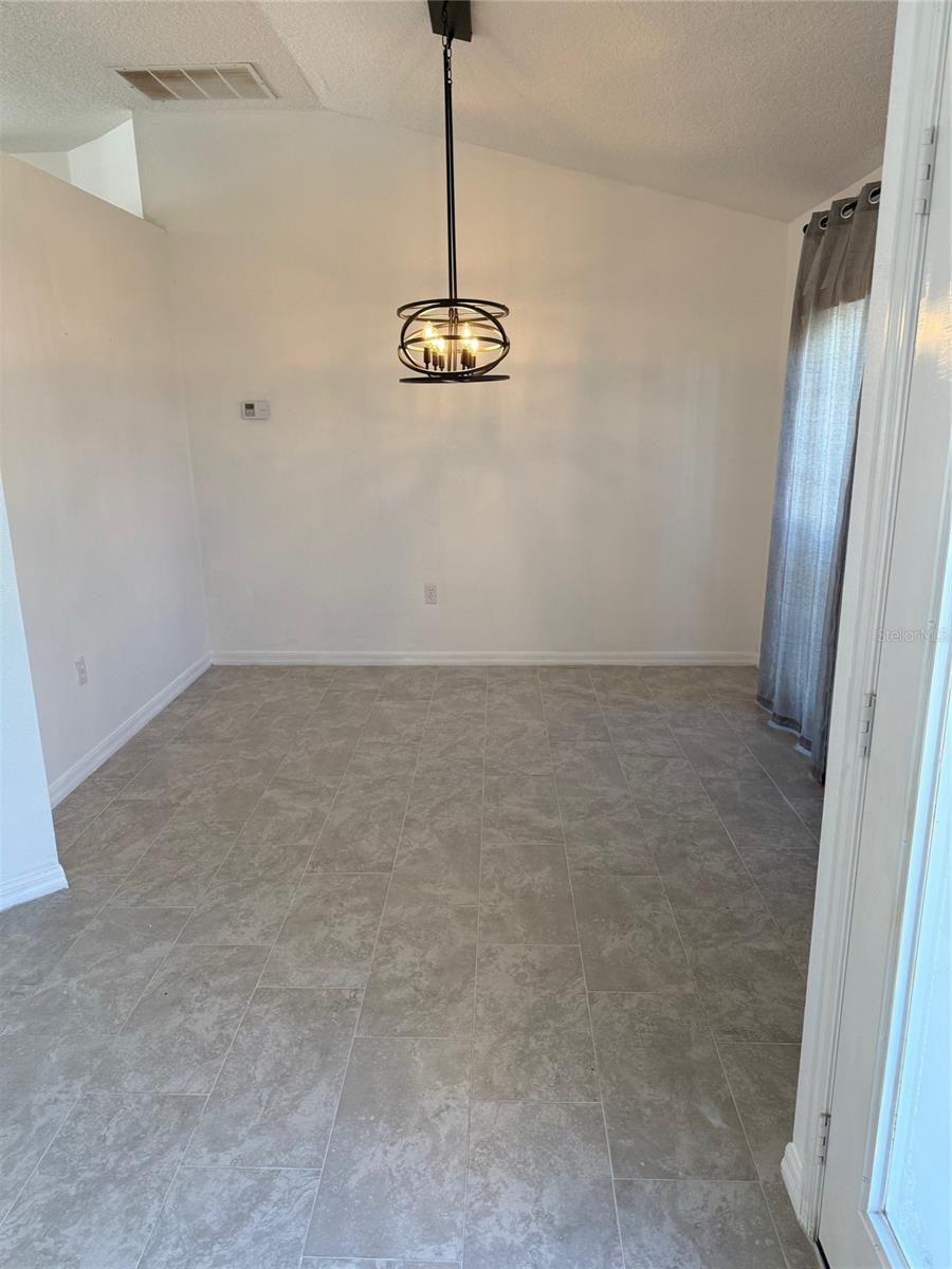 BREEZEWOOD PARK UNIT 08 - Residential Lease