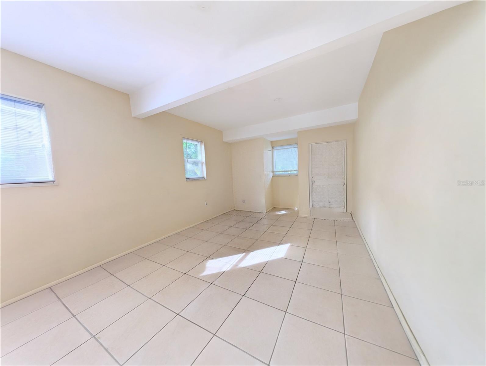 FAIRVIEW PARK - Residential Lease