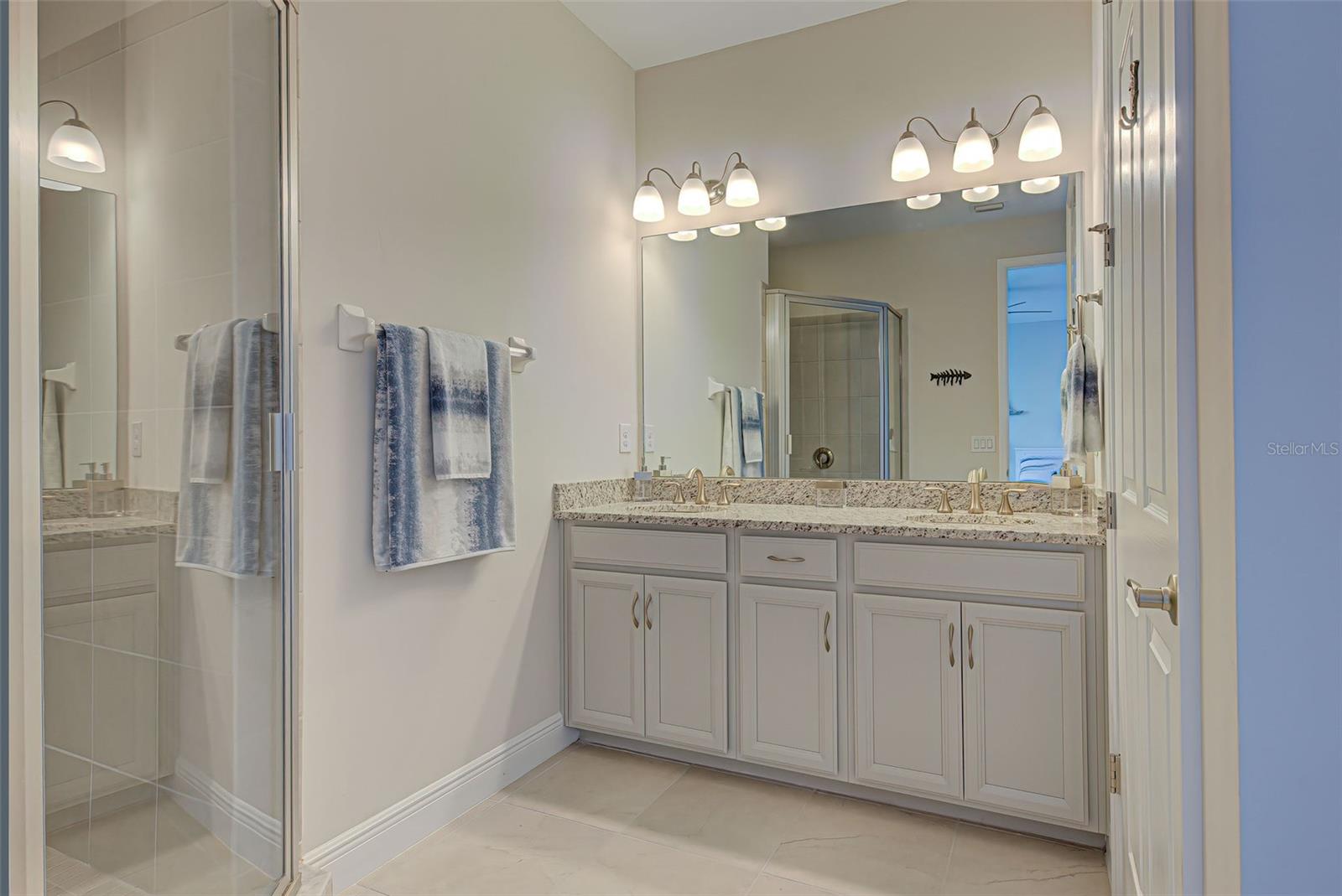 LANDINGS CORAL CRK - Residential Lease