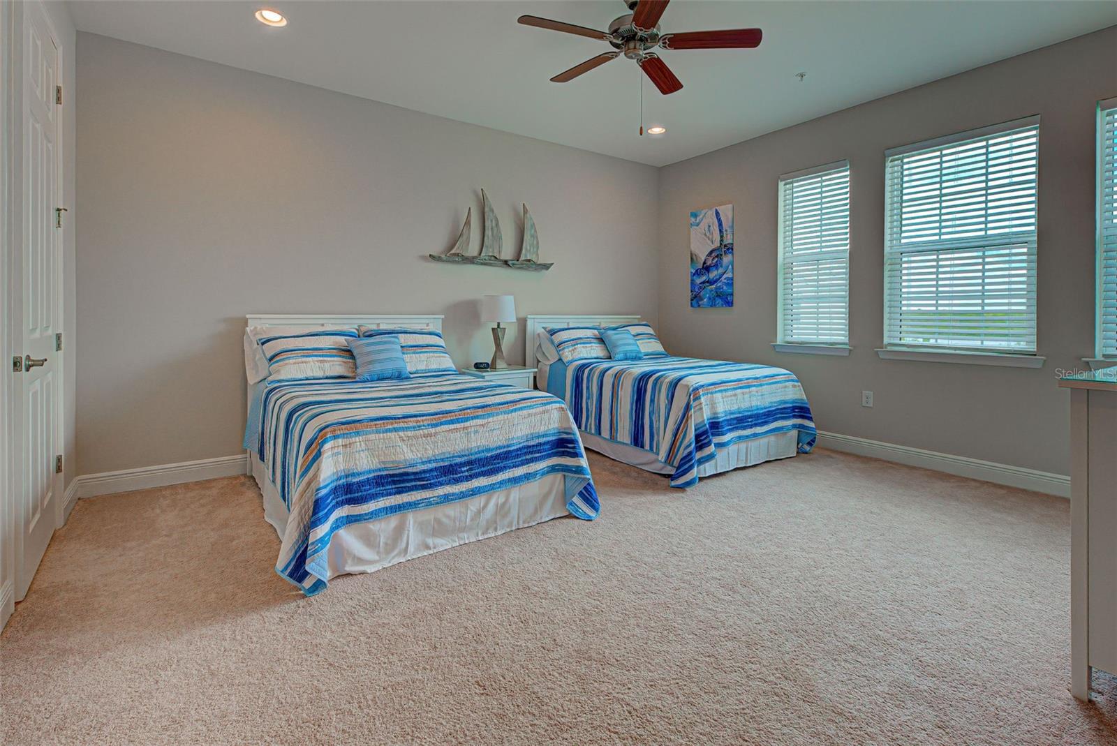 LANDINGS CORAL CRK - Residential Lease