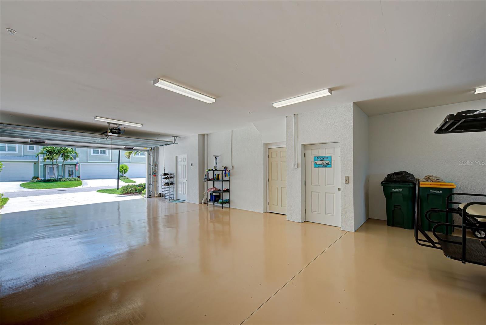 LANDINGS CORAL CRK - Residential Lease