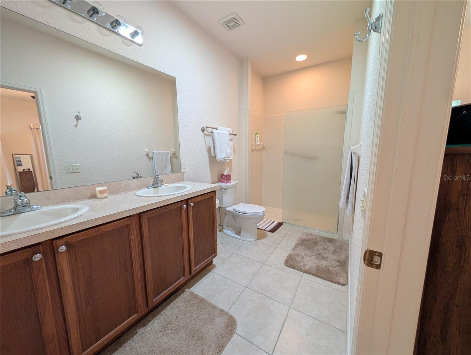 LAKE ASHTON GOLF CLUB PH III-A - Residential