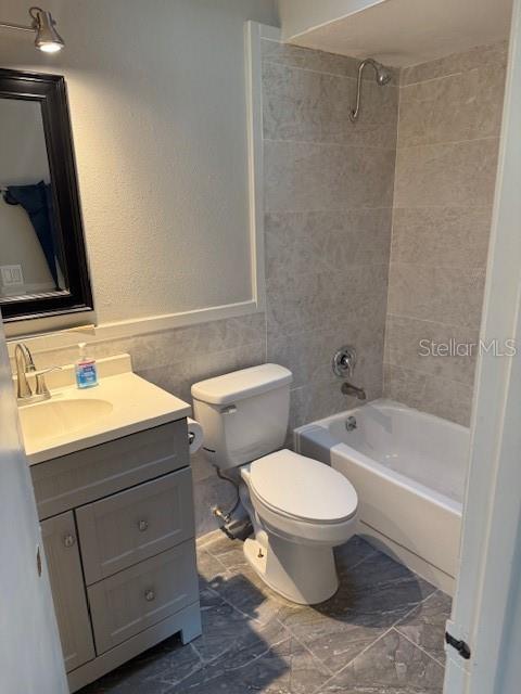 DELTONA LAKES UNIT 11 - Residential Lease