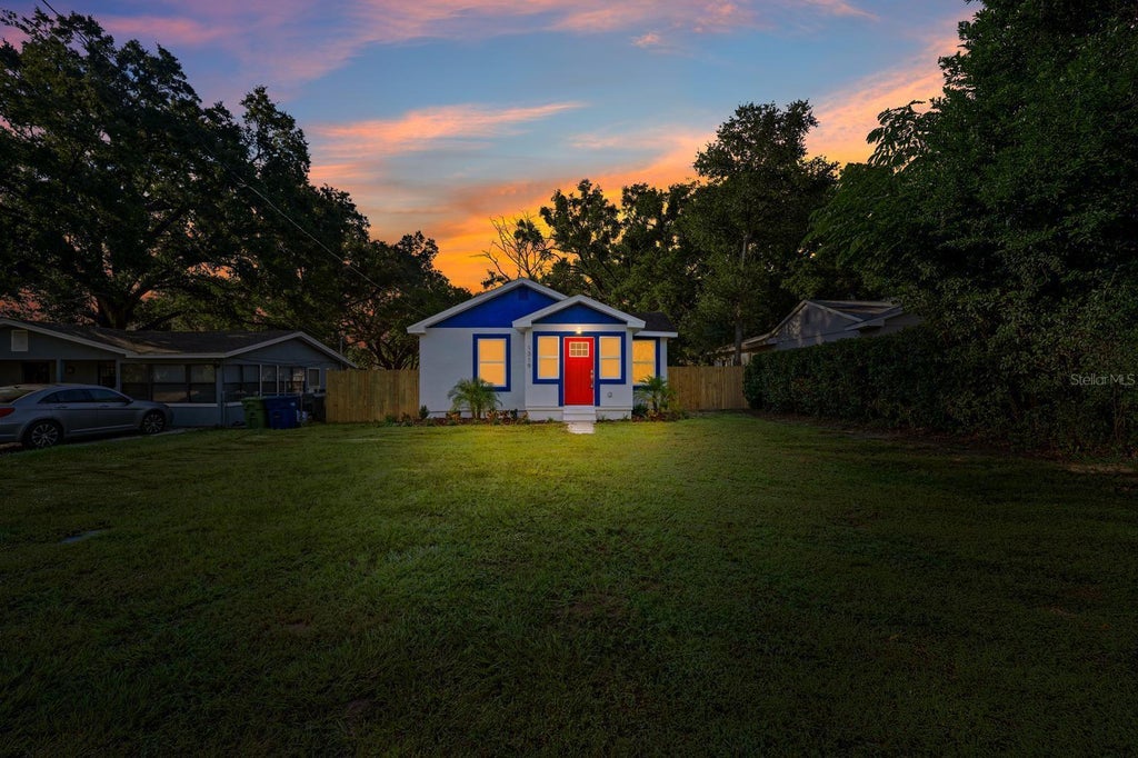 Photo of 1319 E Norfolk Street, Tampa, FL 33604 (MLS # TB8558670)