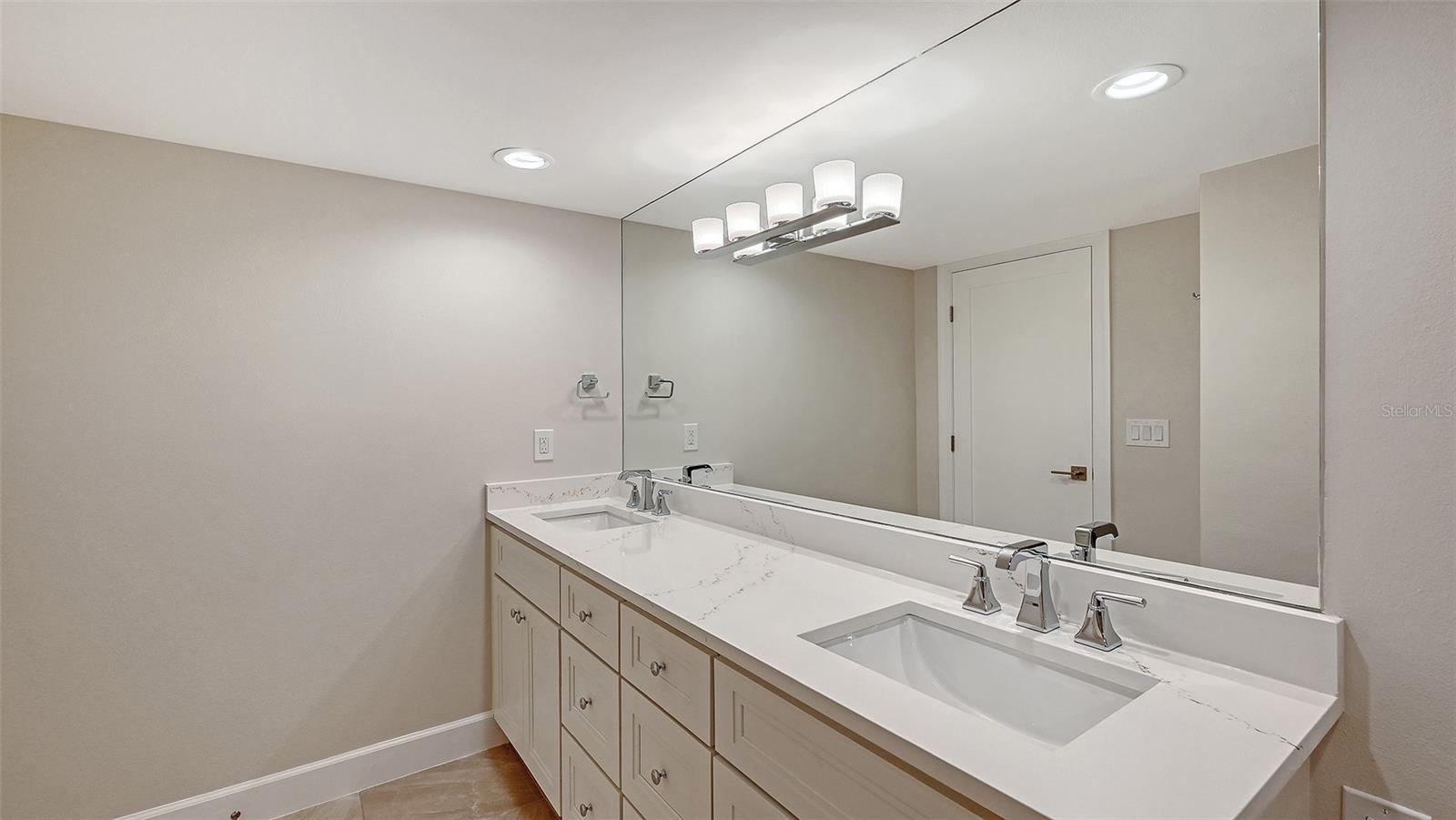 SEA GATE CLUB - Residential