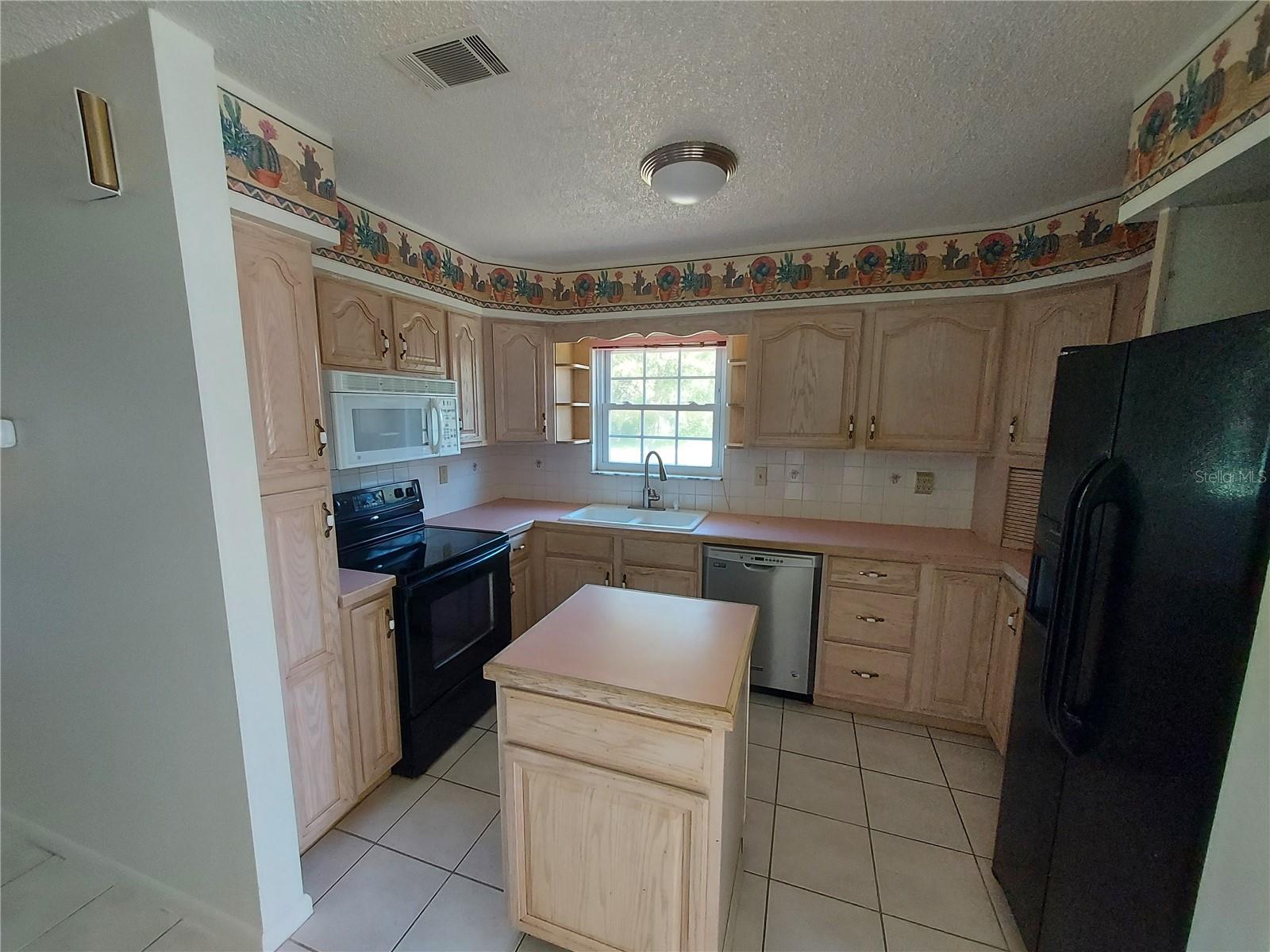 SILVER SPGS SHORES UN 65 - Residential