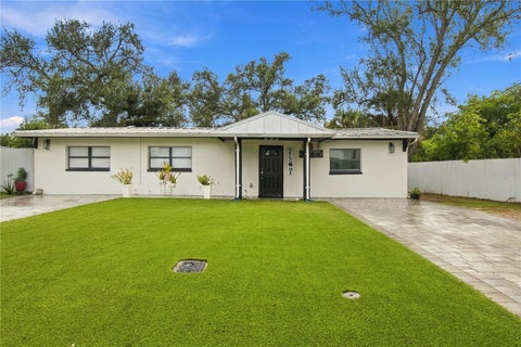 Photo of 305 Lime Tree Road, Tampa, FL 33619 (MLS # A4709693)