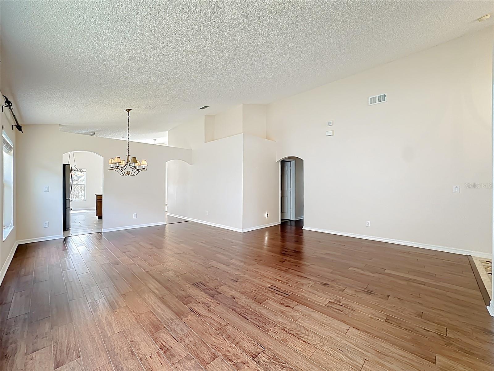 TANNER ROAD PH 04 47/26 - Residential