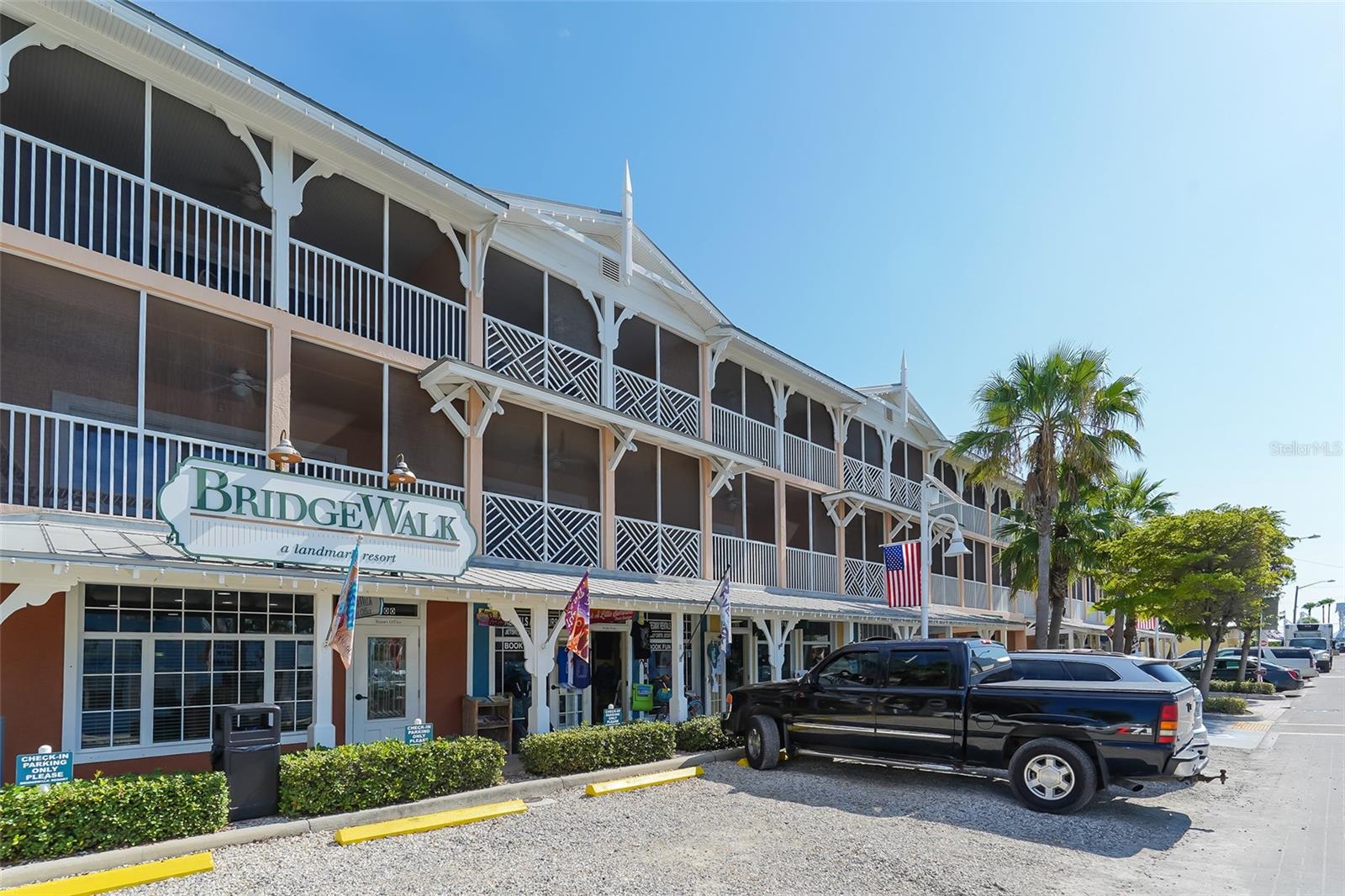 CORAL SHORES - Residential