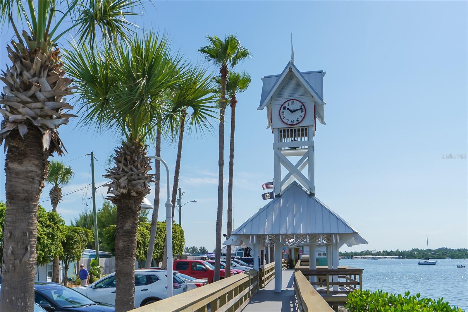 CORAL SHORES - Residential