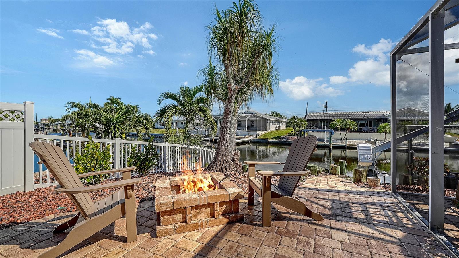 CORAL SHORES - Residential