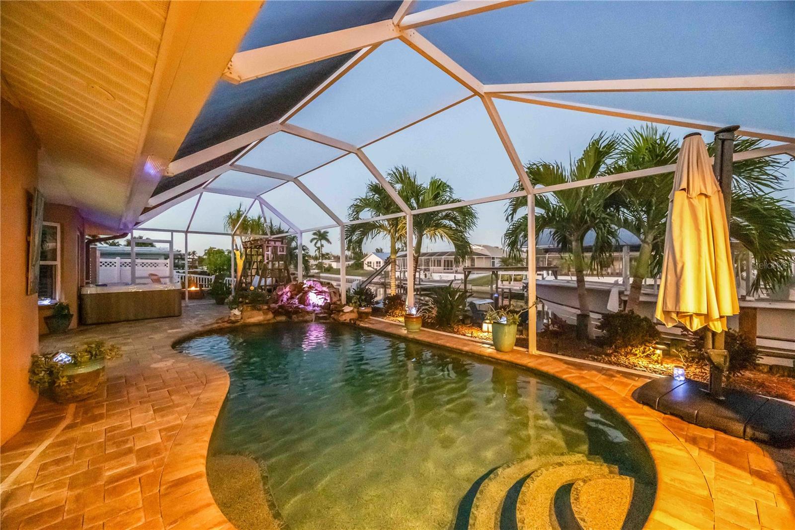 CORAL SHORES - Residential