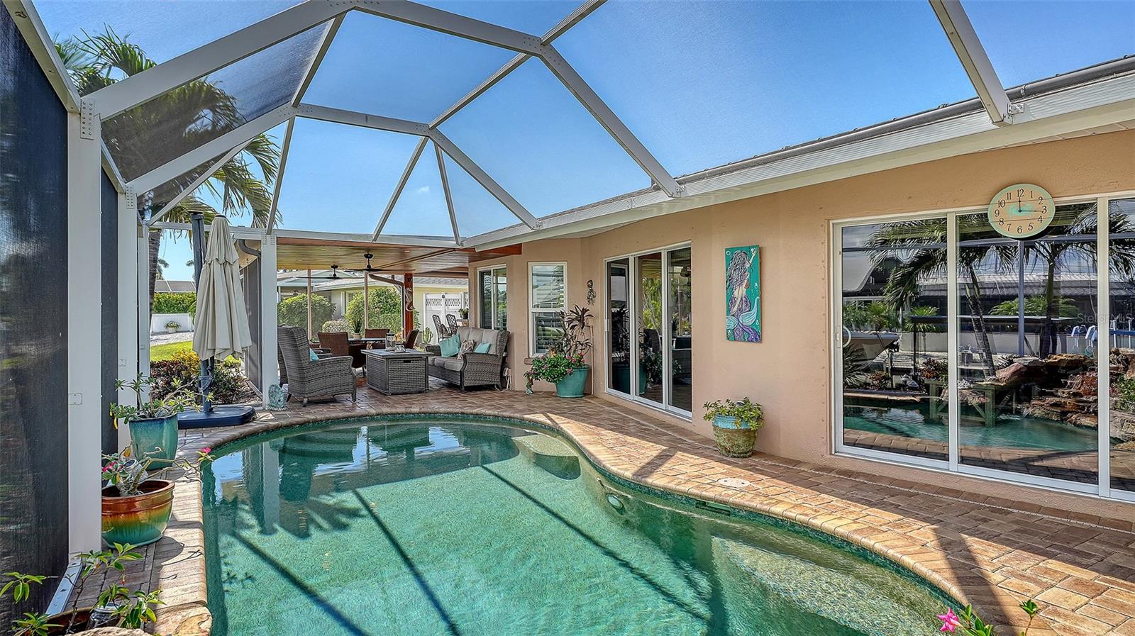 CORAL SHORES - Residential