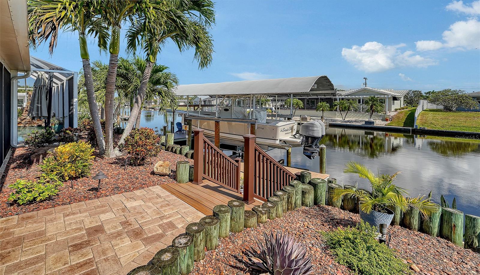 CORAL SHORES - Residential