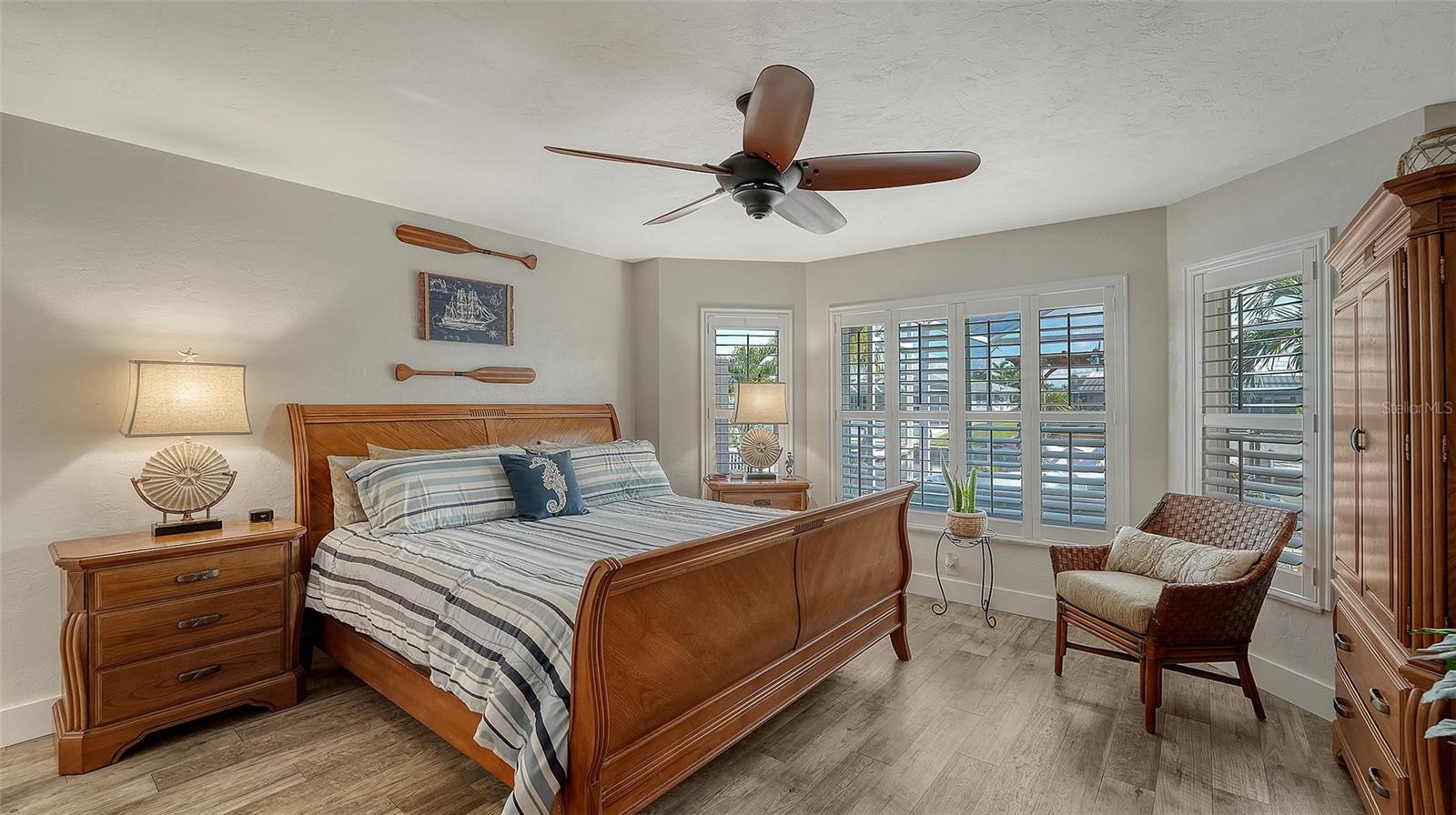 CORAL SHORES - Residential