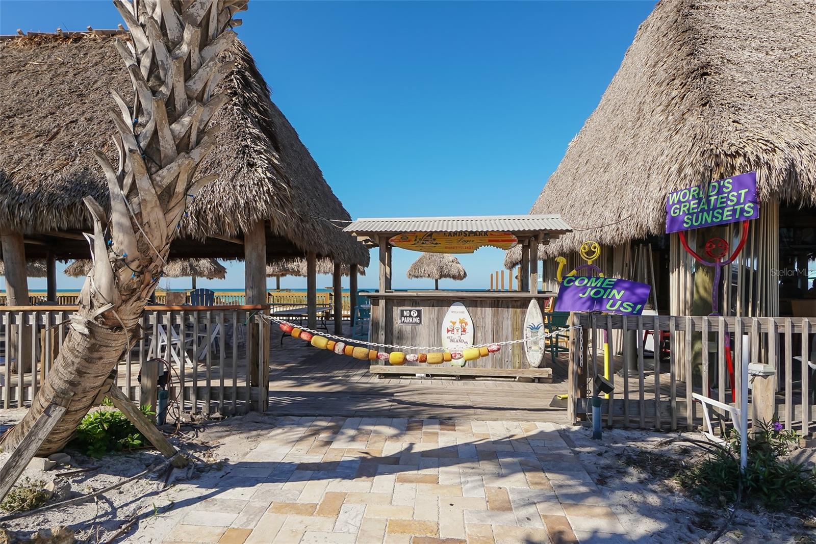 CORAL SHORES - Residential