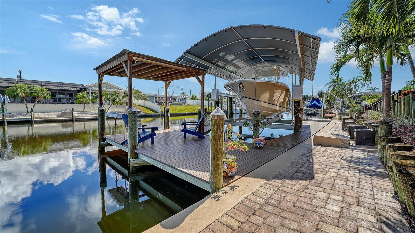 CORAL SHORES - Residential