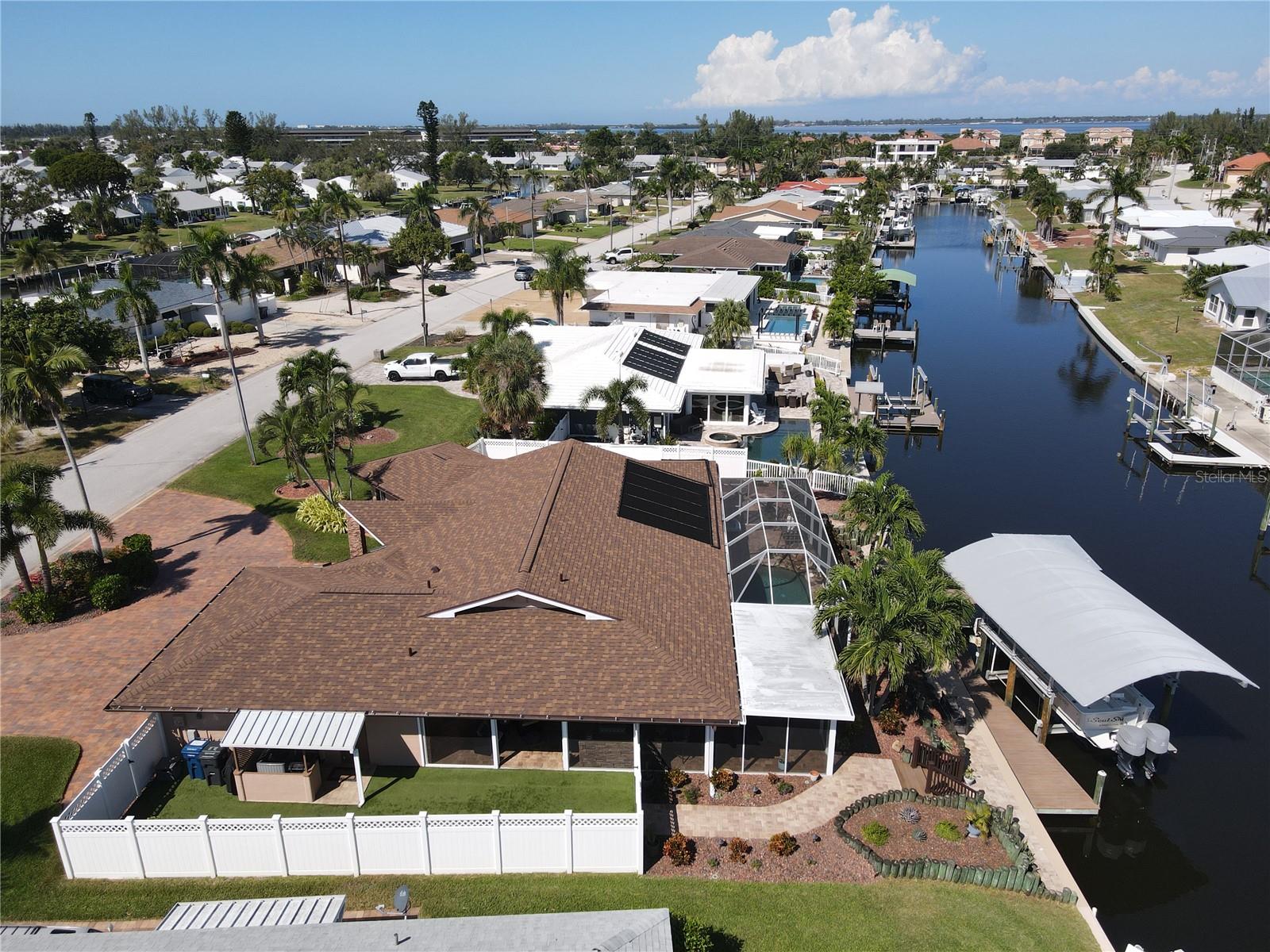 CORAL SHORES - Residential