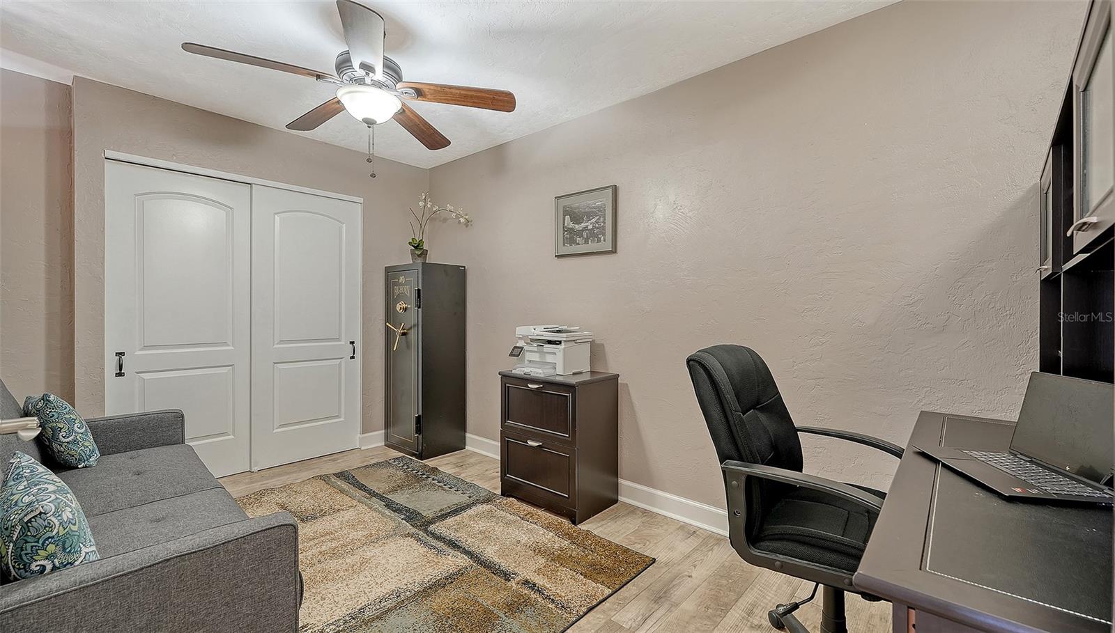 CORAL SHORES - Residential