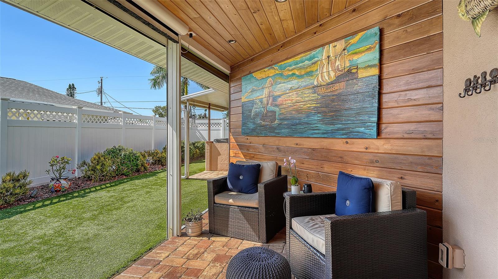 CORAL SHORES - Residential