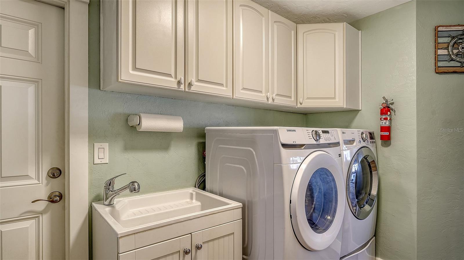 CORAL SHORES - Residential