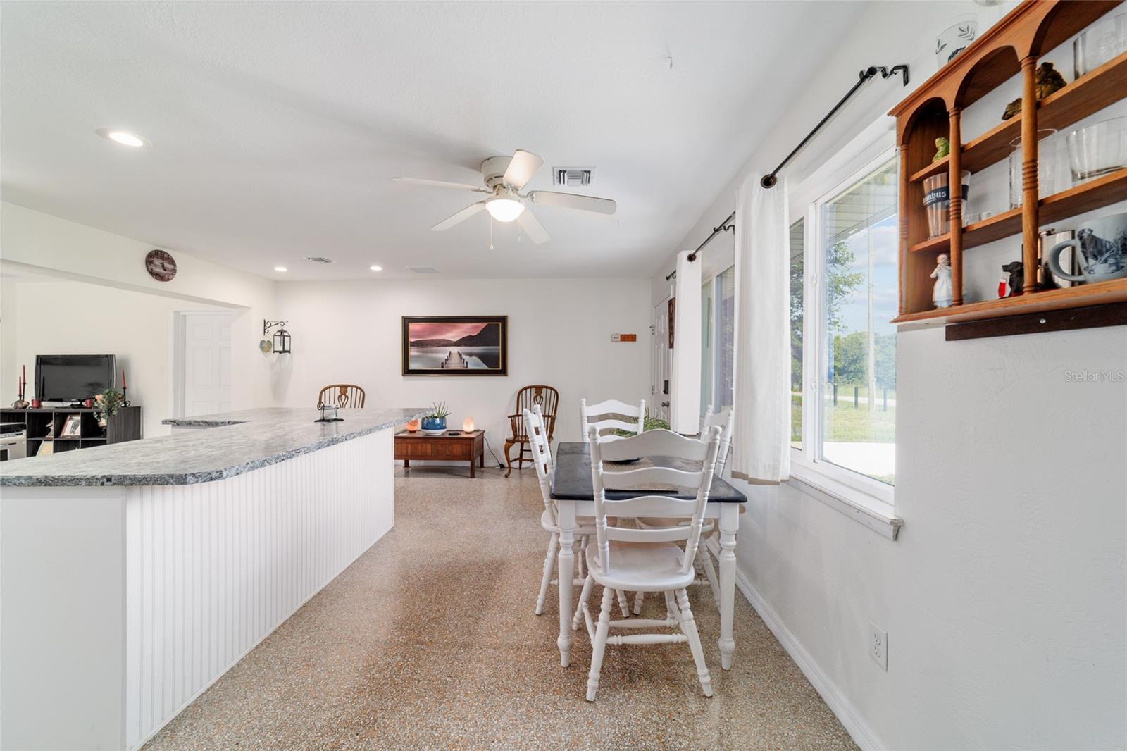 RAINBOW LAKES ESTATE - Residential