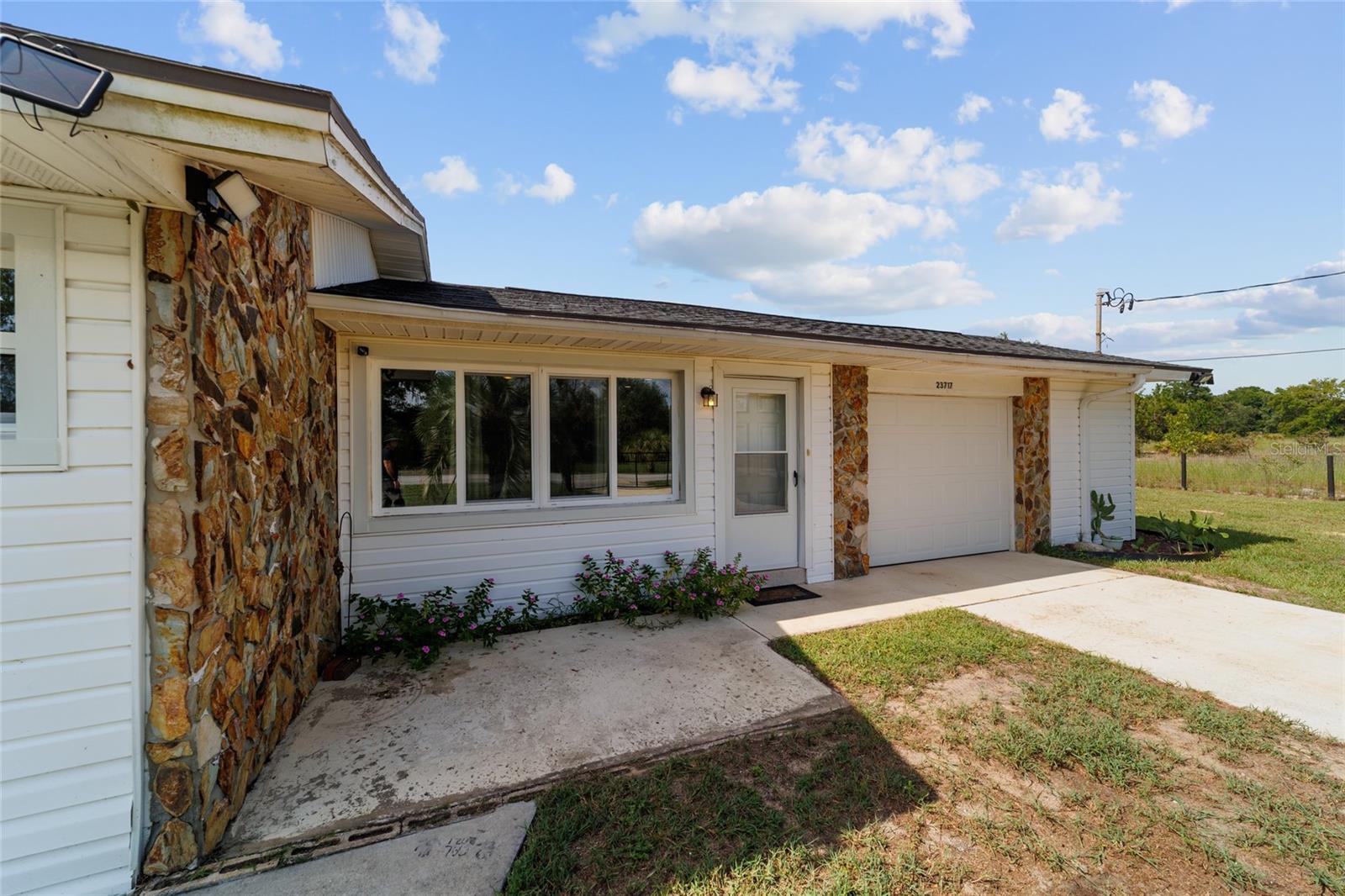 RAINBOW LAKES ESTATE - Residential