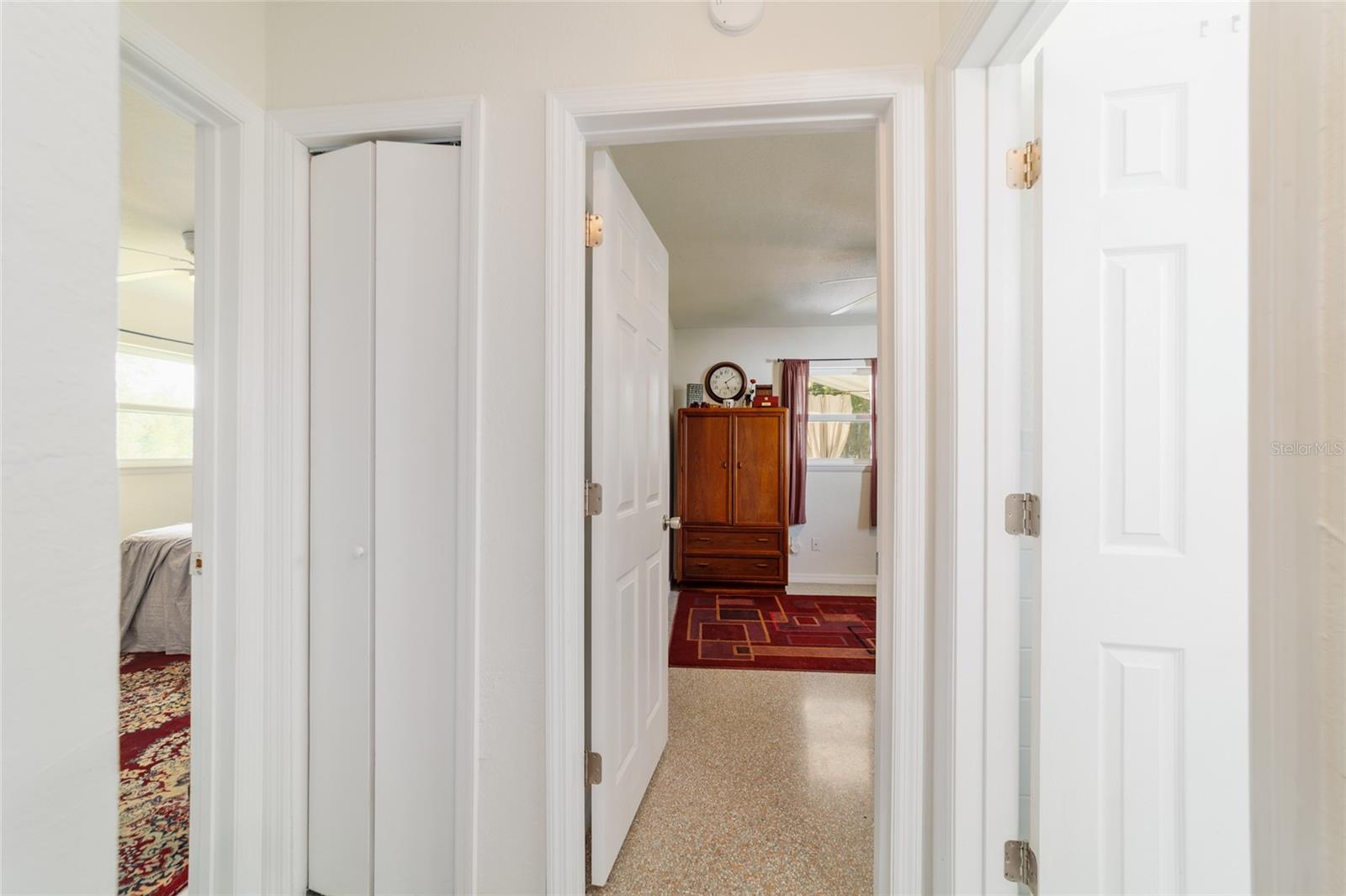 RAINBOW LAKES ESTATE - Residential