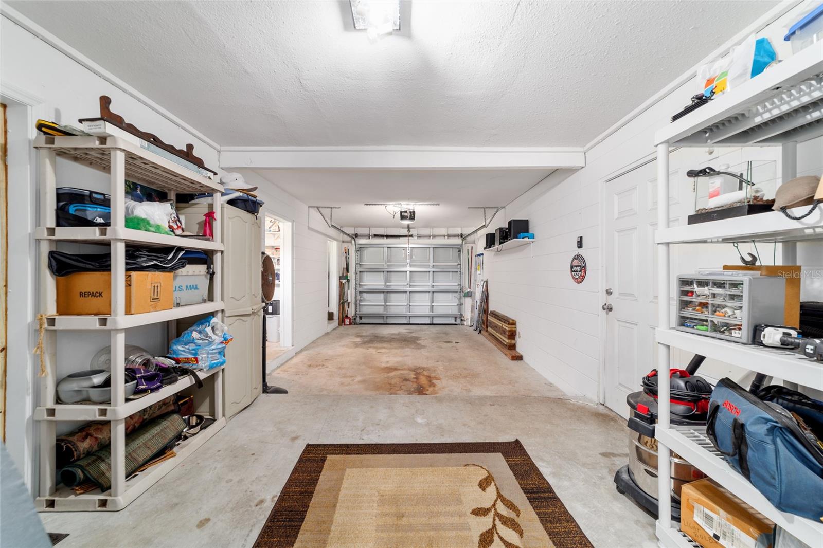 RAINBOW LAKES ESTATE - Residential