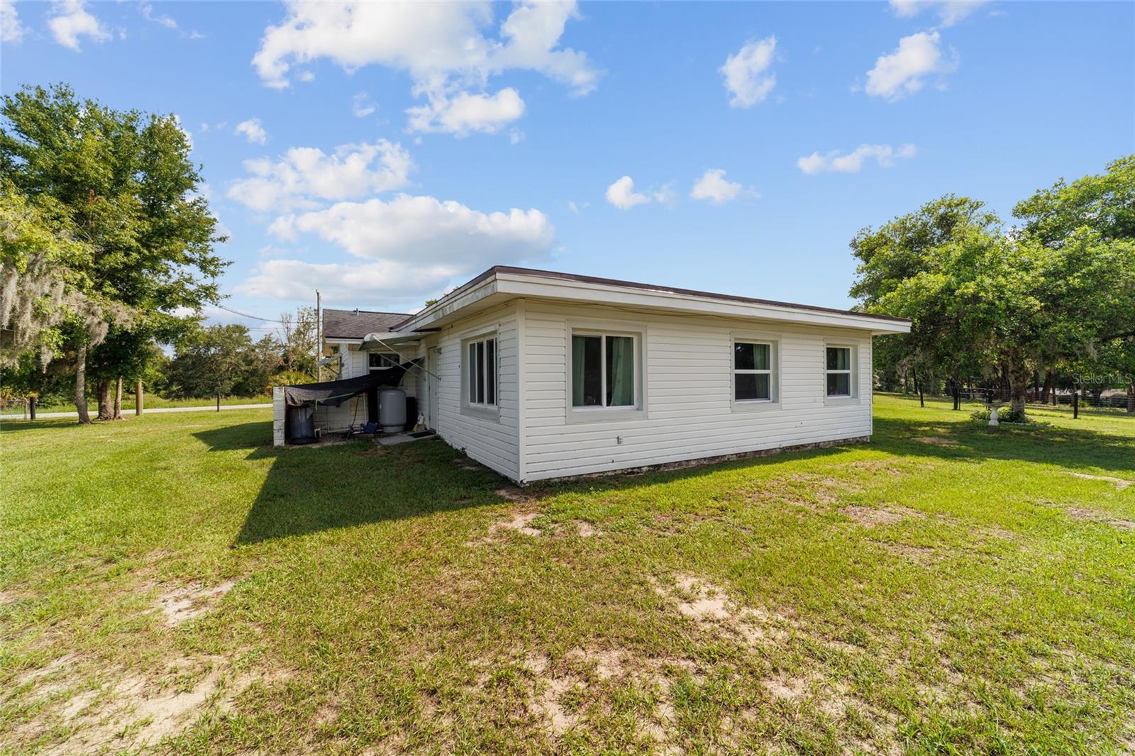 RAINBOW LAKES ESTATE - Residential