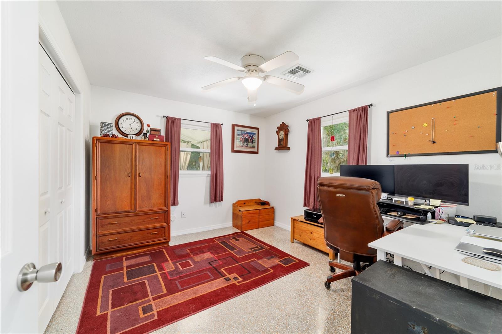 RAINBOW LAKES ESTATE - Residential