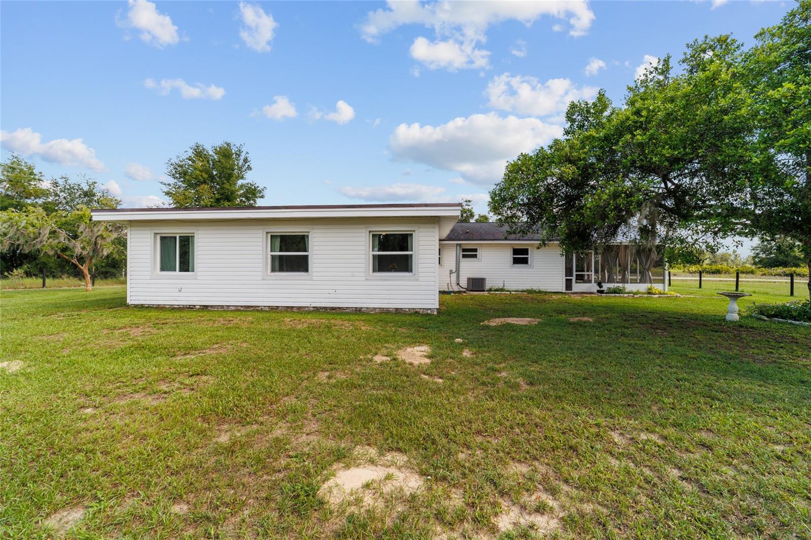 RAINBOW LAKES ESTATE - Residential