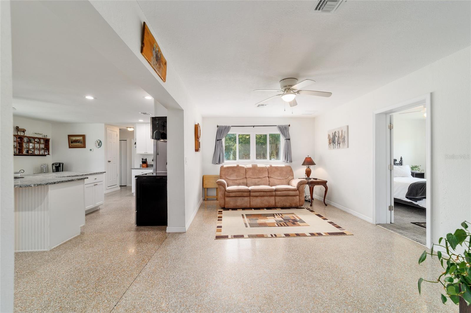 RAINBOW LAKES ESTATE - Residential