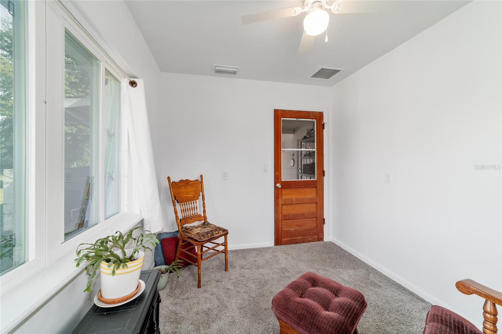 RAINBOW LAKES ESTATE - Residential